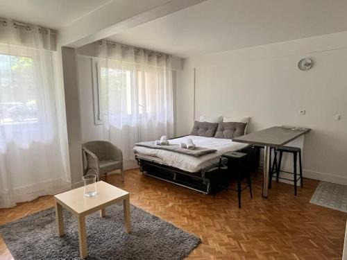 Rueil-Malmaison Apartment | Harmonie - Affaires & Loisirs à Rueil