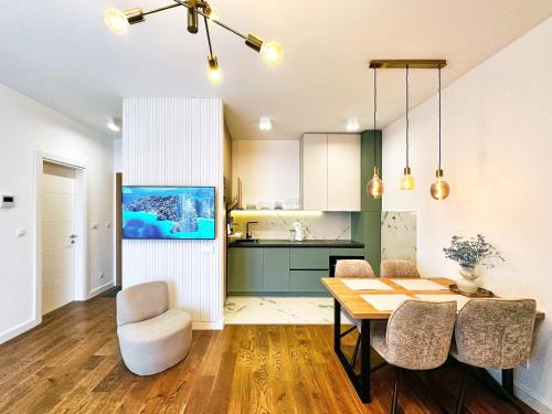 Bar Apartment | Harmony Sun 39