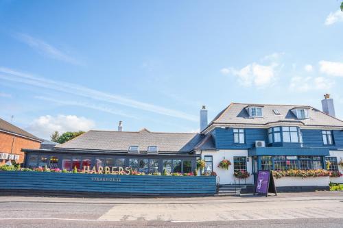 Lower Swanwick Hotel | Harper's Steakhouse with Rooms, Southampton Swanwick Marina