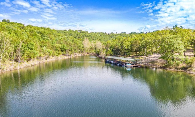 Kimberling City Resort | Harper Valley Resort - Kimberling City MO