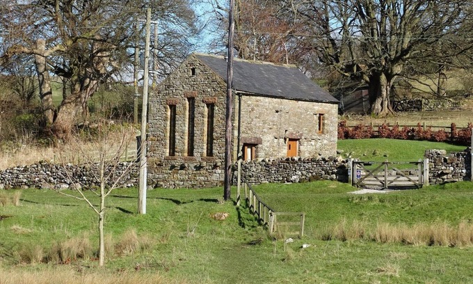 Maulds Meaburn House | Harry's Barn, detached character property