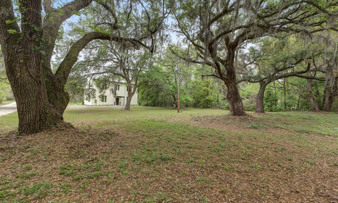 Wadmalaw Island House | Hart Estates- 2 bedroom retreat on Wadmalaw Island close to Rockville
