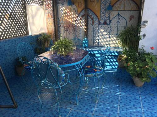 Medina House | HATHOR ,Casa marroquí con dos terrazas en la Medina antigua , ideal parejas! WIFI!