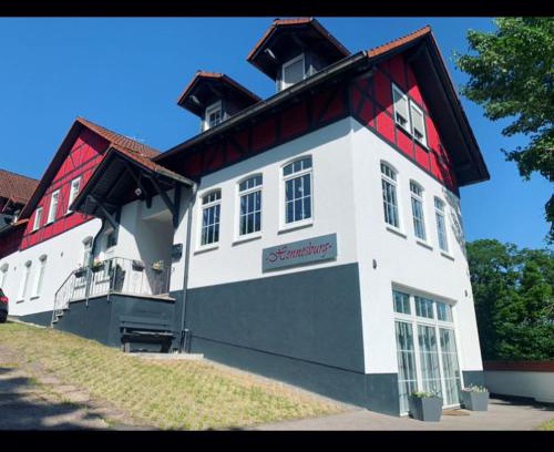 Eisenach House | Haus Hennesburg, garni