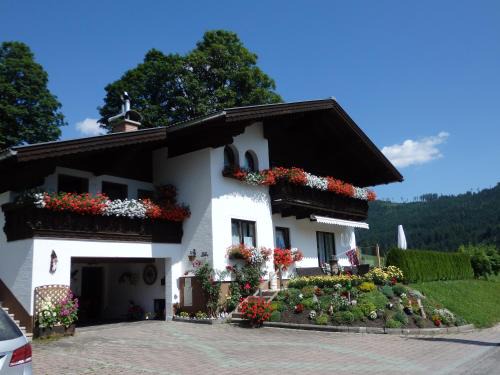 Neuberg House | Haus Ratgeb