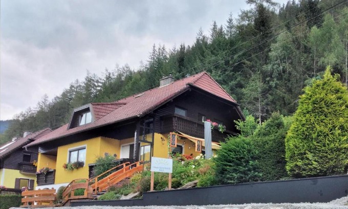 Pusterwald Bed & Breakfast | Haus Sonnblick B&B