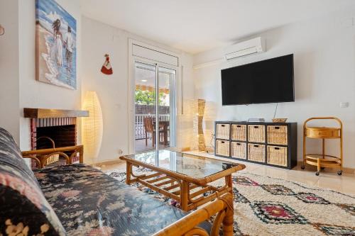 Cunit House | Hauzify I Casa Ribera