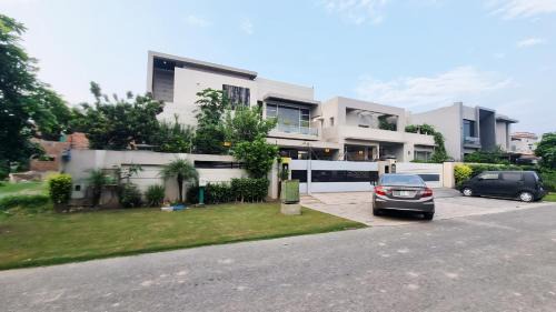 Lahore House | Haven Lodge - 5BR Luxury Retreat in DHA Phase 6