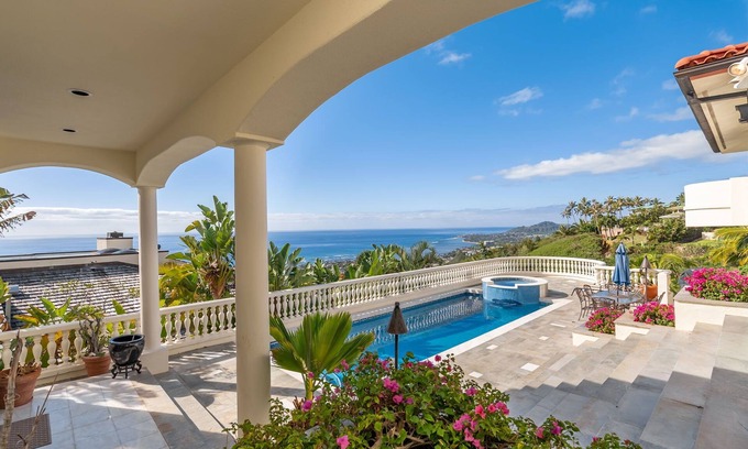 Hawaii Loa Ridge House | Hawaii Ridge Getaway: Luxury Home w/ Pool, Spa, Sport Court & Diamond Head Views