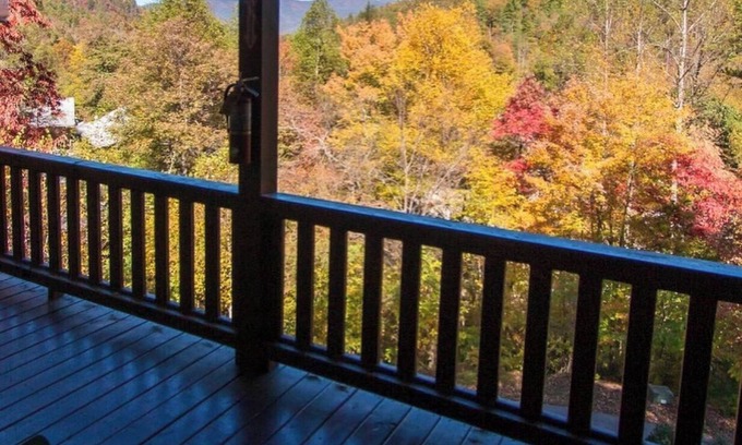 Stecoah Cabin | Hawg Hideaway, near ‘Tail of the Dragon’ & Deals Gap