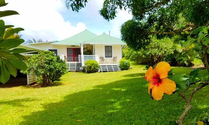 Hawi Cottage | Hawi Haven! Where far away never felt so close to home!