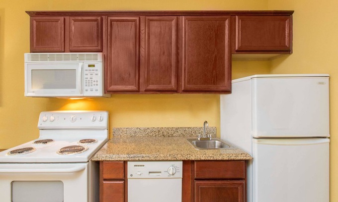 Corpus Christi Hotel | Hawthorn Extended Stay by Wyndham Corpus Christi Padre Is