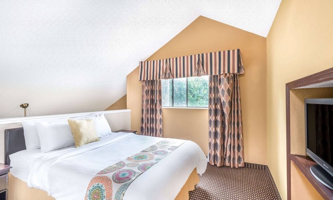Dayton Hotel | Hawthorn Extended Stay by Wyndham Dayton