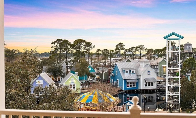 Villa Lago Condo | Heart of Village of Baytowne Wharf with views of Marina, Fireworks and Concerts!