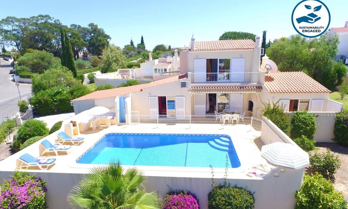 Areias Dos Moinhos Villa | Heatable pool & BBQ retreat in Carvoeiro