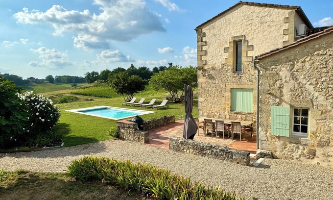 Gardegan-et-Tourtirac House | Heated pool, beautiful traditional stone house & stunning views near St Émilion