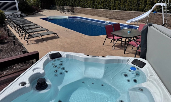 West Kelowna Estates House | heated pool, hot tub, 4 bedrooms, 8 beds, lake view, city view, mountain view