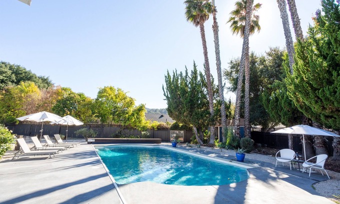 Los Alamos House | Heated pool, hot tub, walk to tasting rooms!