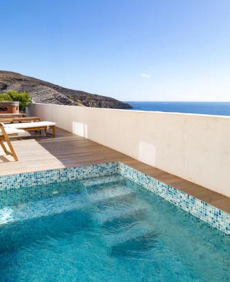 Arenas del Mar House | Heated Salt Pool, Jacuzzi & Seaside Spa Villa in MEDANO