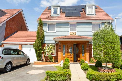 Yiewsley House | Heathrow Garden House - West Drayton, London - Benjamin Guest House