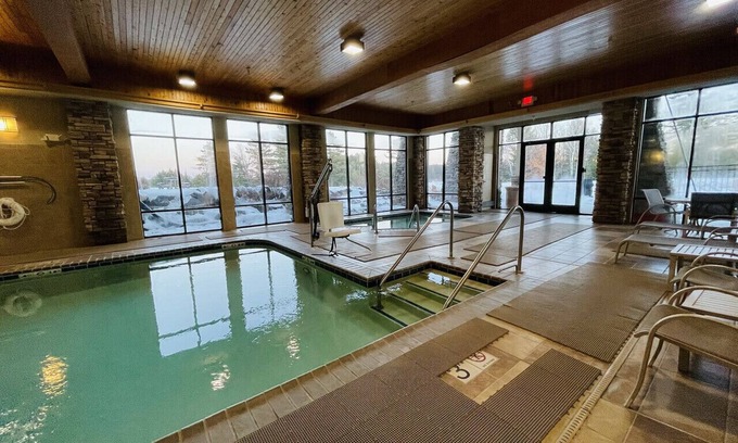 Three Lakes Apartment | Heavenly Bed’s with lake living, indoor pool, indoor/outdoor hot tubs, piers!