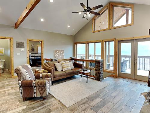 Chalet Village North House | Hello Smokys