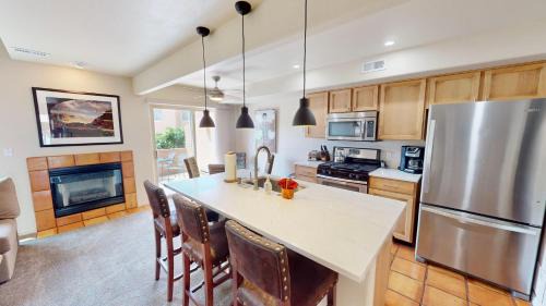 Moab South Valley House | Henning's Escape #3328