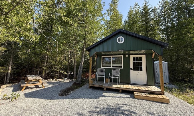 Drummond Island House | Henry's Cabin - Johnswood Off Grid Cabins on Drummond Island