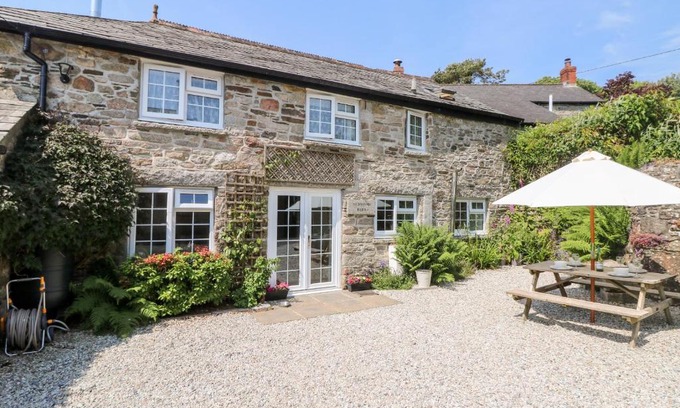 Henwood House | Henwood Barn