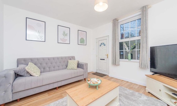 Meole Brace Apartment | Hereford Road Shrewsbury Cottage