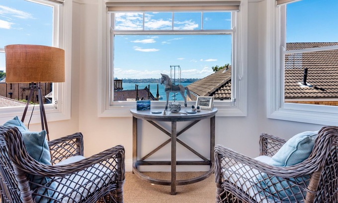 Double Bay Apartment | Heritage Elegance in Harbourside Luxurious Apartment amazing location