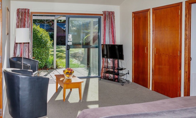 Hanmer Springs Cottage | HERITAGE ROSE 346 - HANMER SPRINGS UNIT, with pool in Hanmer Springs
