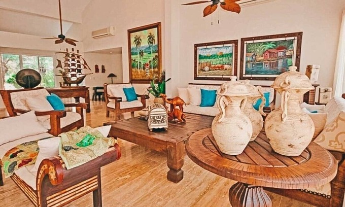 Las Piedras House | Hermosa Villa en Las Colinas - Casa de Campo
