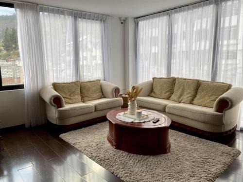 Ecuadorian Amazon Apartment | Hermoso Departamento con jacuzzi Ficoa-Ambato