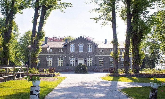 Neu-Ruppersdorf Hotel | Herrenhaus Gut Neuruppersdorf