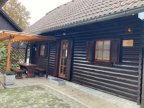 Podcetrtek House | Hiška Marjetica