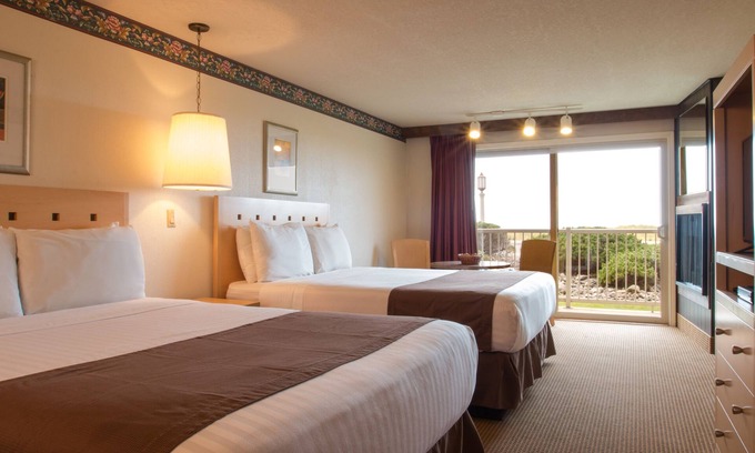 Seaside Hotel | Hi-Tide Oceanfront Inn
