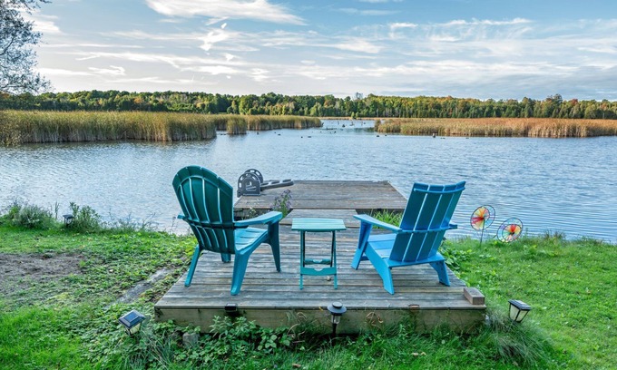 Grey Highlands Cottage | Hidden Haven Cottage: The Perfect Family Getaway for Fun and Relaxation!