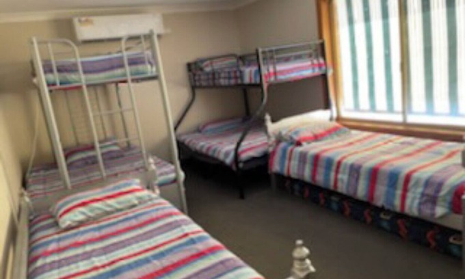 Yarrawonga House | Hidden Oasis on Piper. Park your car and walk to everything