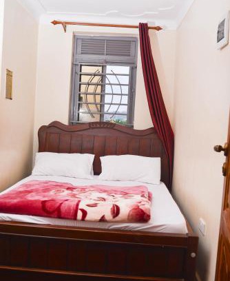 Kampala Hotel | Hide Out Motel