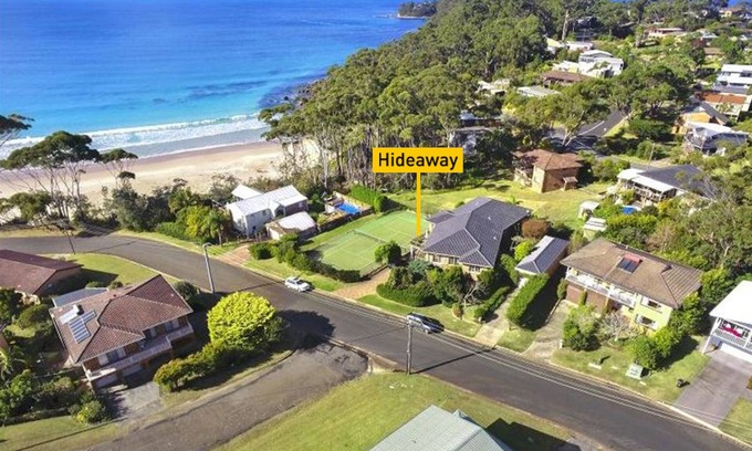 Narrawallee Apartment | Hideaway at the beach - 100m walk to the beach Narrawallee Beach/Mollymook