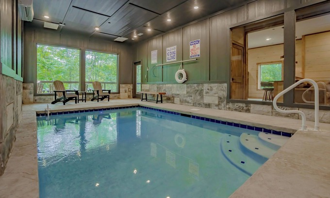 Sevierville Cabin | Hideaway@ThePreserve: Pool*Views*HotTub*Wifi*Theater*GameRoom*S/Secluded