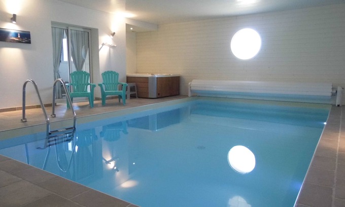 Plouneour-Brignogan-Plages House | HIGH STANDARD VILLA 150M FROM THE BEACH, HEATED INDOOR POOL