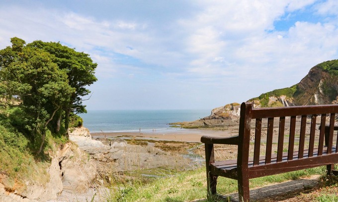Hele Cottage | Higher Bumsley Barn