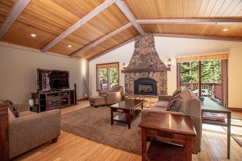 Dollar Point House | Highlands Lodge By Hauserman Rentals