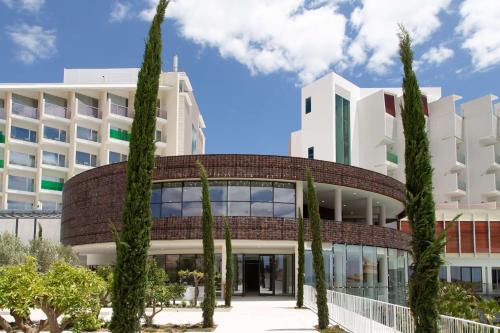 Fuengirola Resort | Higuerón Hotel Curio Collection by Hilton