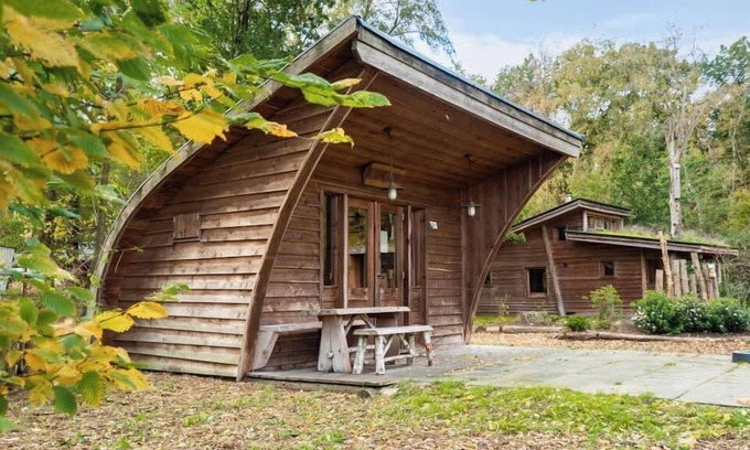 Otterlo RV Rental | Hikers cabin with 1 bedroom and own water supply
