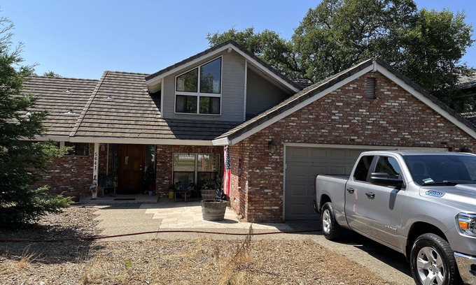 Orangevale House | Hiking, SUP, Kayaking, Cycling. This Home is adjacent to Lake Natoma State Park.