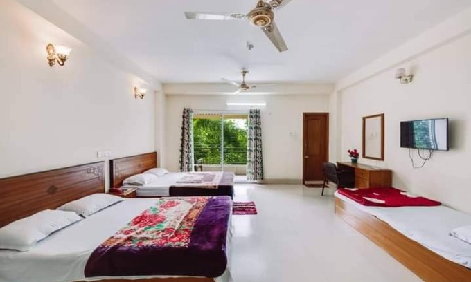 Bandarban Hotel | Hill Crown Hotel & Resort