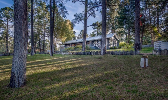 Ruidoso House | Hill Top Mountain View, 4 Bedroom, Pets, Hot Tub, Pool Table, Sleeps 10